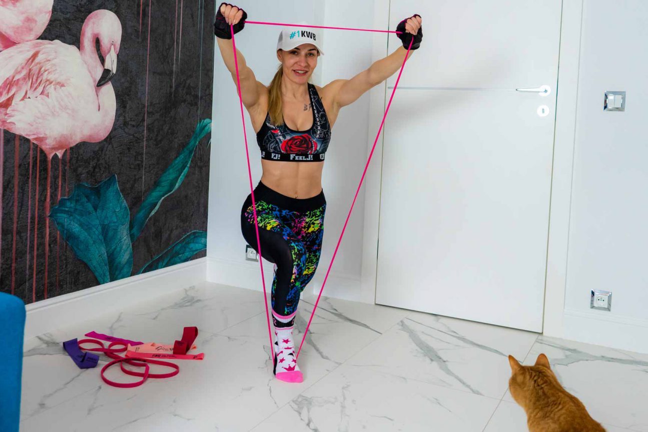 TRENING Z GUMAMI KWB #134 SOCKS WORKOUT