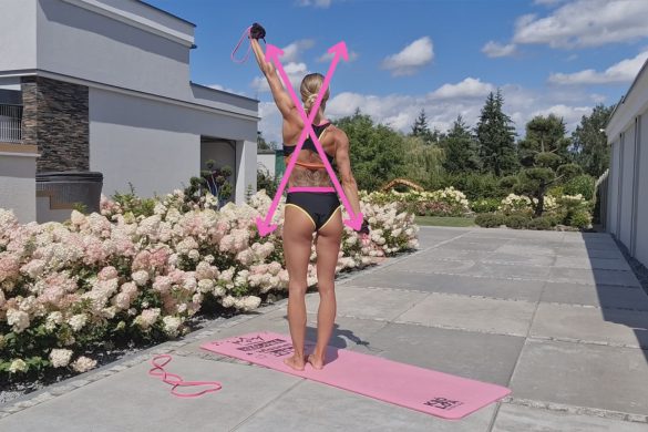 TRENING W BIKINI MOCNE PLECY – TRENING Z GUMAMI KWB #258