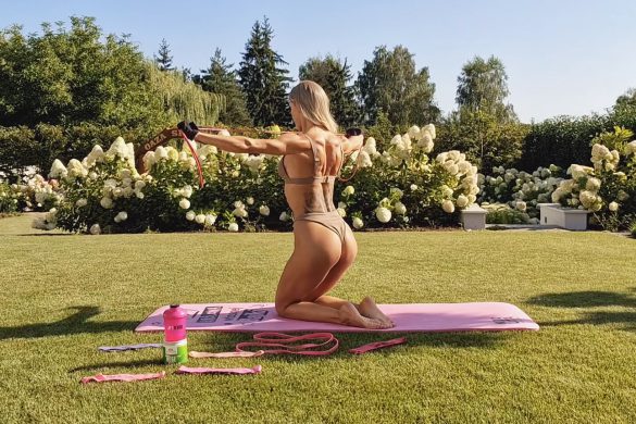 TRENING W BIKINI MOCNE PLECY- TRENING Z GUMAMI KWB #263