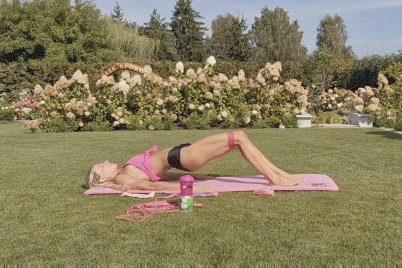 TRENING W BIKINI ĆWICZENIA NA UDA – TRENING Z GUMAMI KWB #267